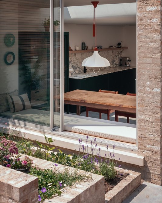 Maxlight sliding door at Poets Corner residential project, Herne Hill, London. Oliver Leech Architects.