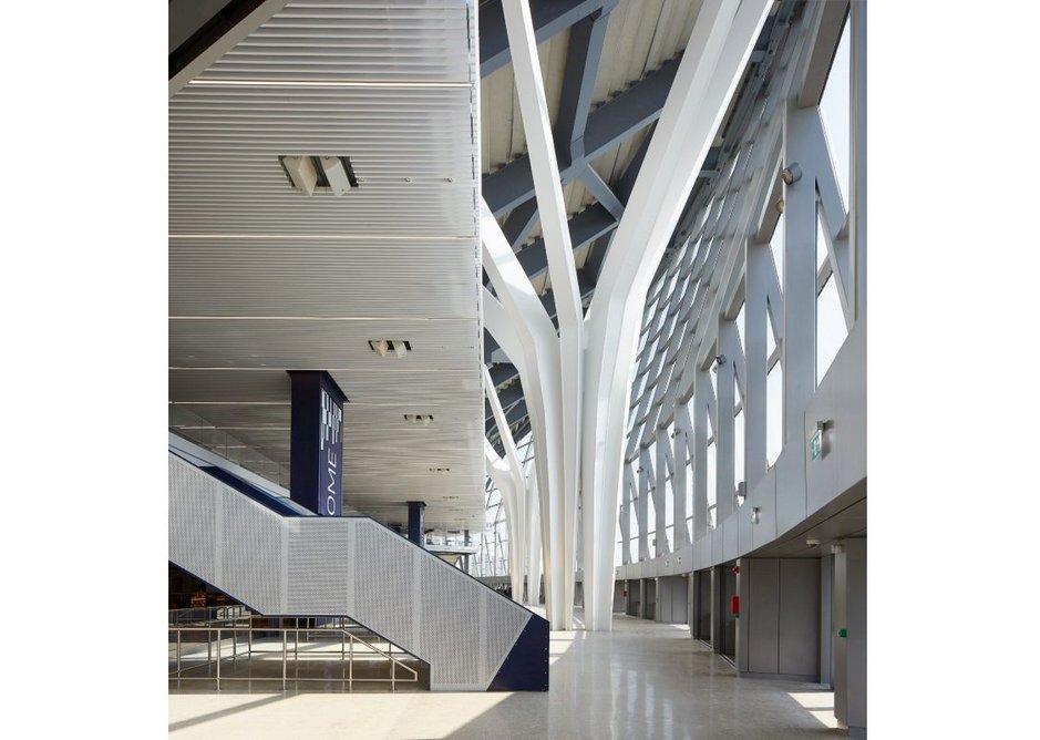 Tottenham Hotspur Stadium, Tottenham.