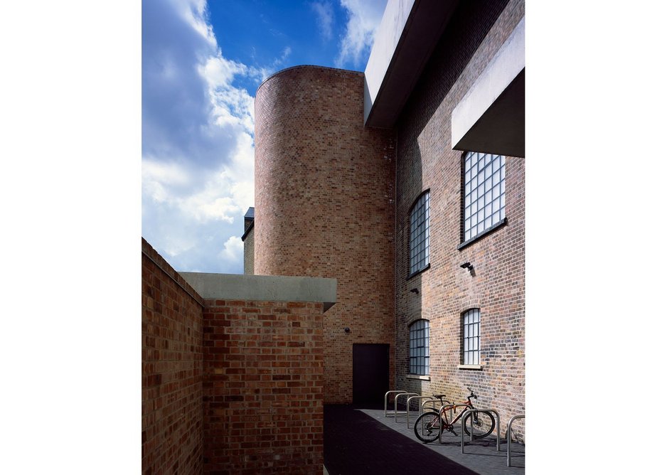 Northcot Brick can closely match the ‘common’ style brick of listed buildings.