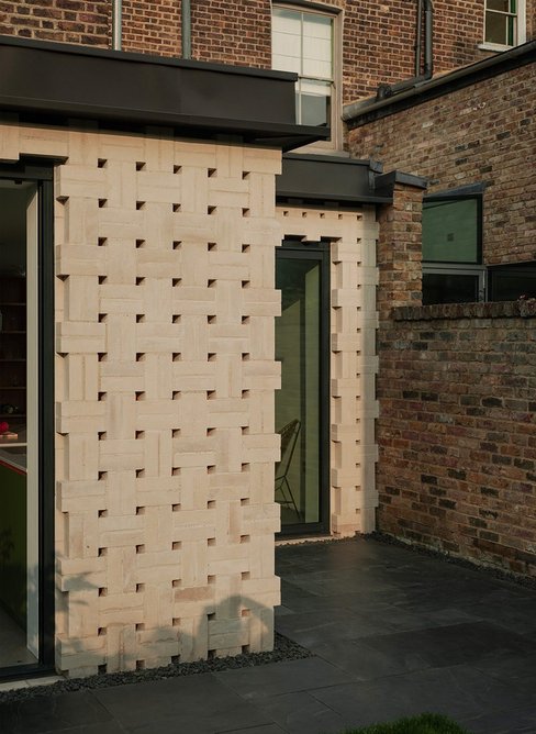 Hackney House is one of the first domestic properties in the UK to incorporate Polycor stone bricks.