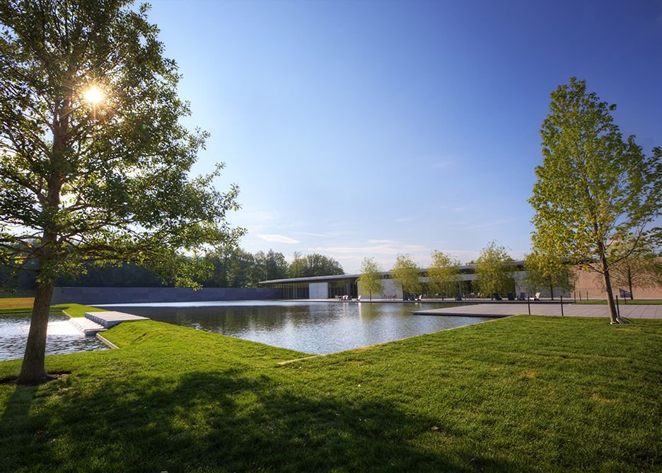 Clark Center reflecting pool.