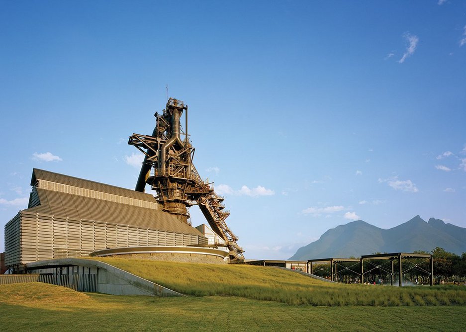 2007: Horno3: Museo del Acero, Monterrey, Mexico.