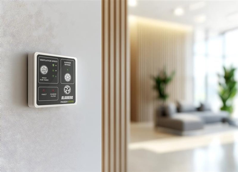 Passiv 180 H controller allows users to adjust airflow speeds and bypass, boost or purge functions.