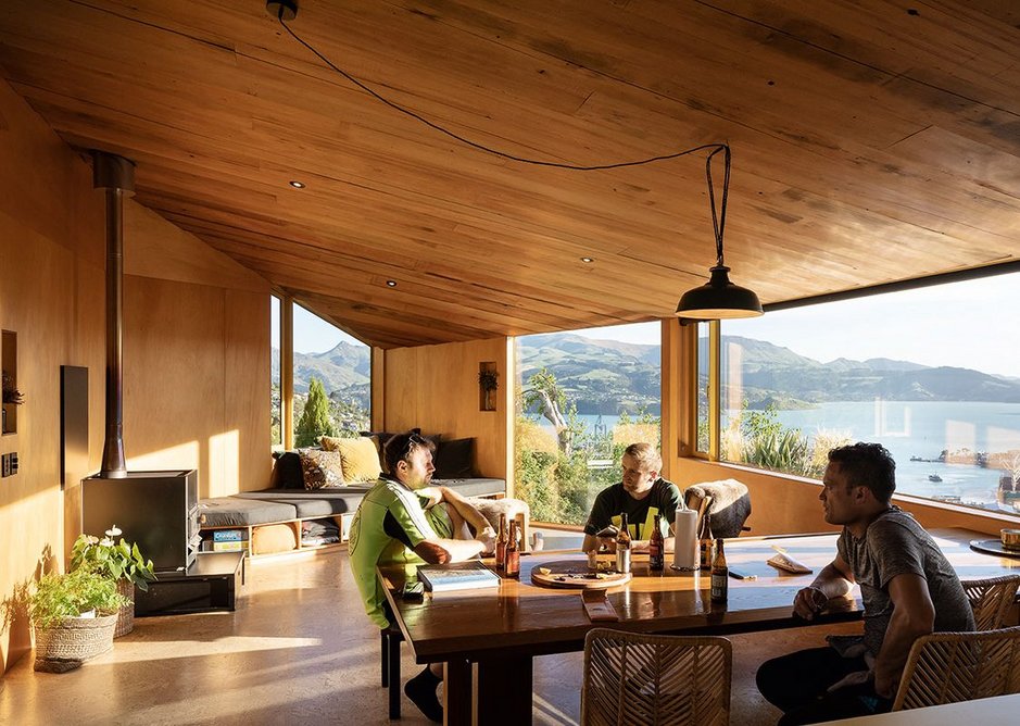 The eating house is reinterpreted within the upper pavilion. The architect made and gifted the dining table.