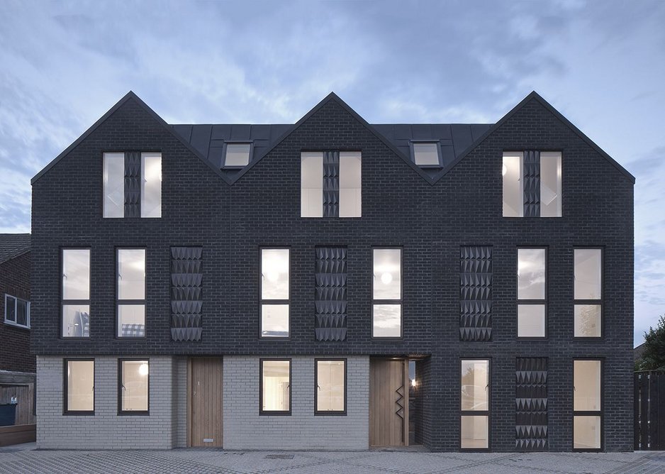 Denizen Works’ Haddo Yard housing in Whitstable features bespoke ceramic tiles by Darwen Terracotta. These are faceted in reference to the gabled form of the building.