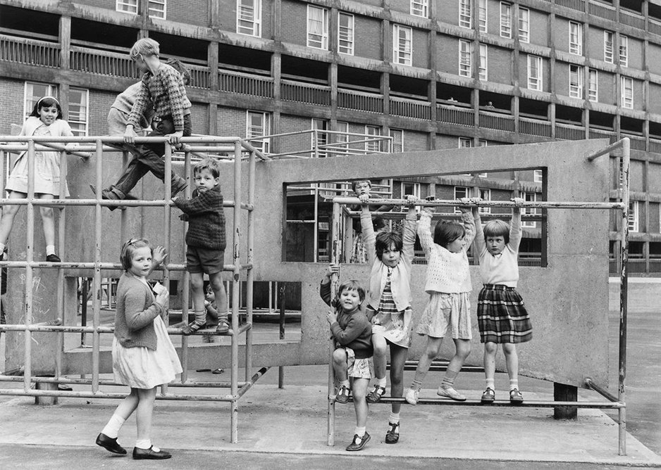 Park Hill Sheffield 1963 (c) Arch Press Archive RIBA Library Photographs Collection.