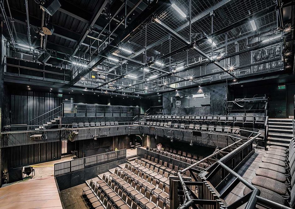 In the 200-seat theatre, acoustic separation was achieved with the use of a separate steel frame to the main concrete structure.