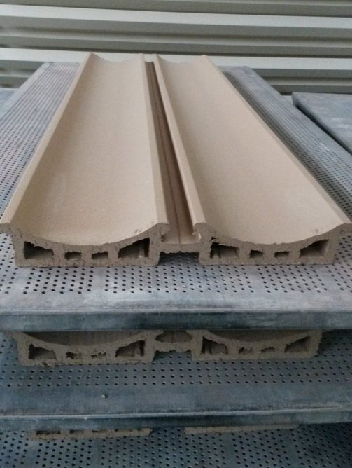 Terracotta tiles for the Queens residential building in production at NBK. Stiff + Trevillion has collaborated on projects with the manufacturer for more than 25 years.