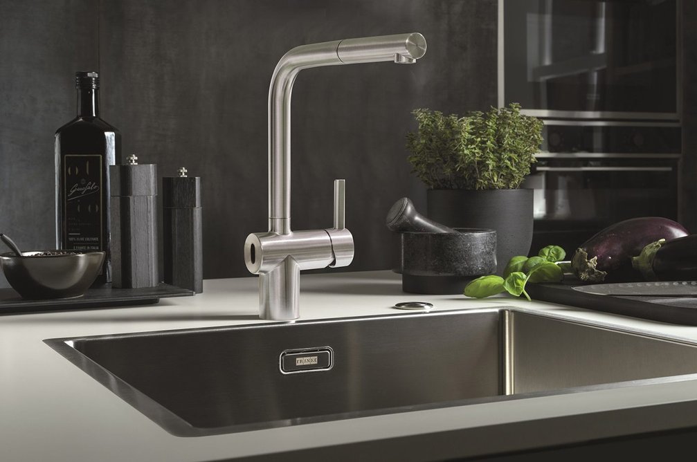 Franke’s Atlas Neo Sensor Pull-Out Nozzle no-touch tap has an automatic 30-second dispense function that cuts water waste by up to 50 per cent. The water temperature can also be pre-set.