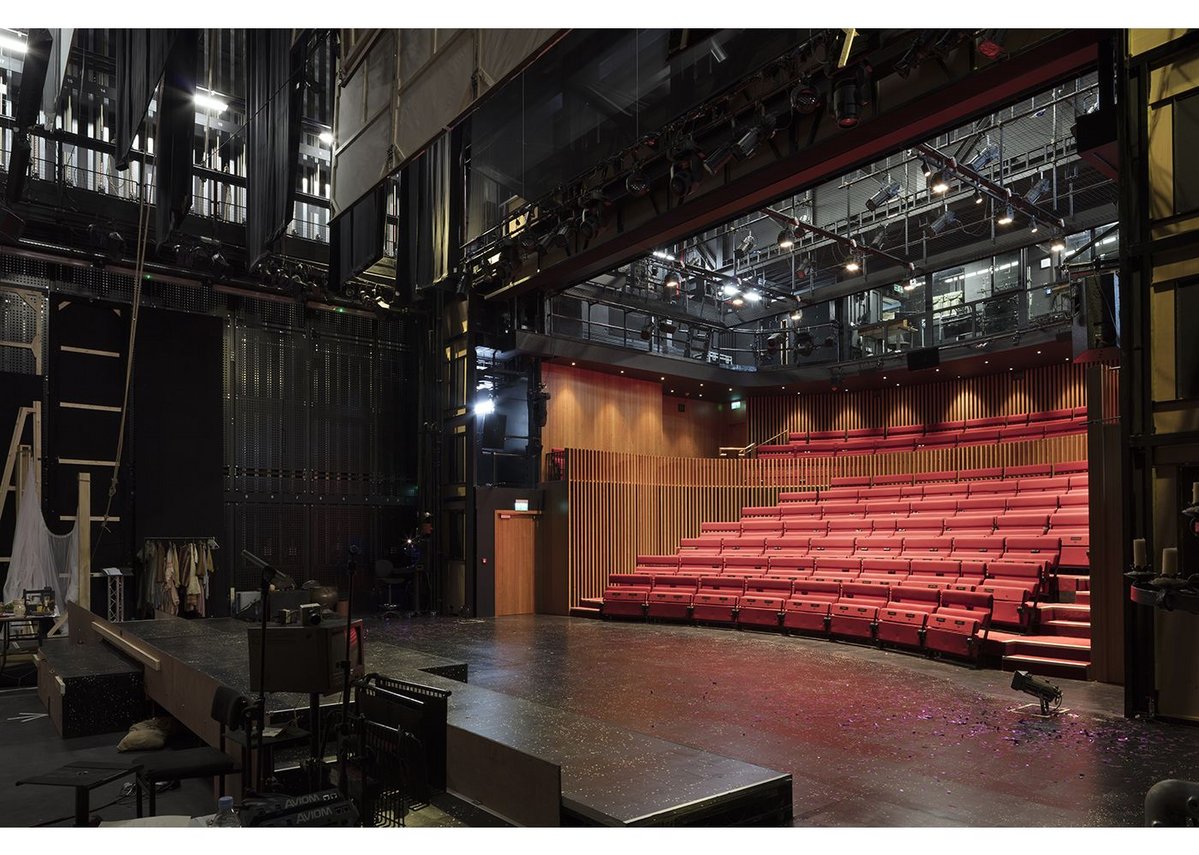London Academy of Music and Dramatic Art�s new building