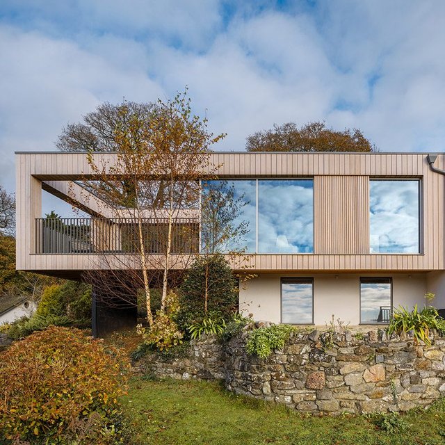 Gillespie Yunnie adds a dynamic first-floor extension to a 20th-century house in Ashburton, Devon