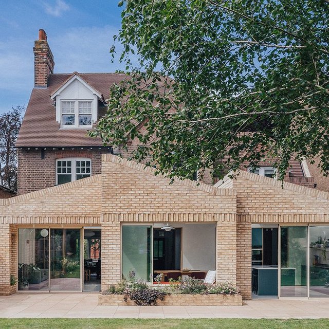 A three-volume full-width rear extension is influenced by Nordic and Japanese traditions