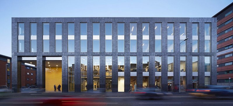 Manchester Metropolitan University Student Union – Feilden Clegg Bradley Studios. Click on image.