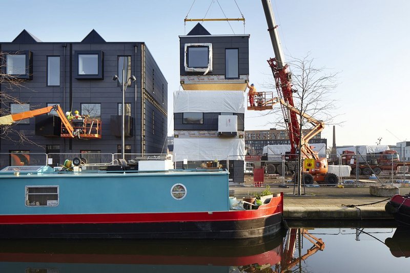 Craning the volume of each floor into place.