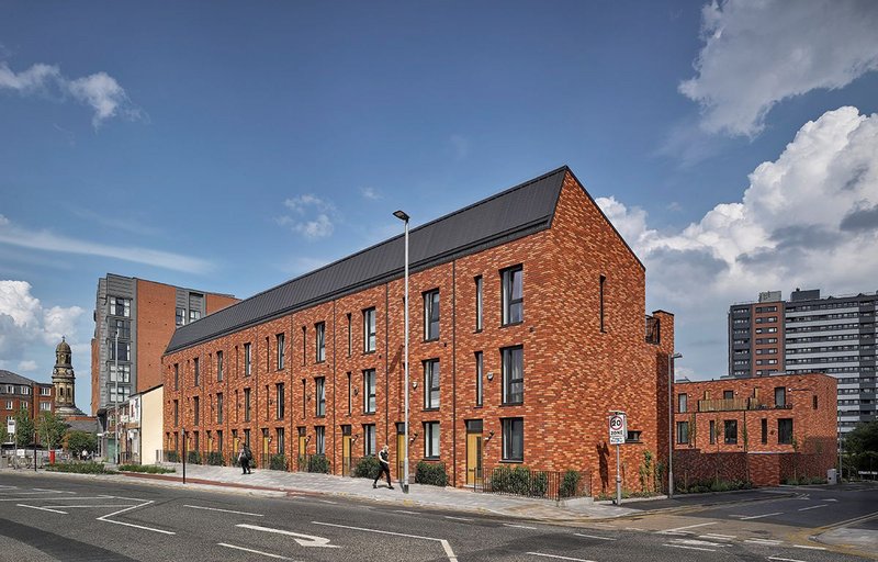 Carpino Place facing Oldfield Road. High inflation between the projects meant that although construction costs at Carpino were higher, the finishes are lower quality.