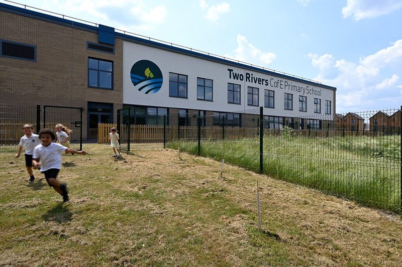 Hatchard Prichard’s Two Rivers Primary School in Keynsham, Somerset is the first Passivhaus Plus school in the UK to be built using a steel frame and concrete floor slabs with brickwork external walls.