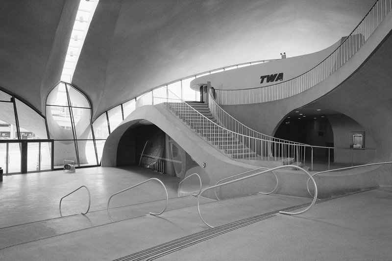 Does Eero Saarinen’s work, seen here at the TWA terminal, New York,  show that talking can  be a form of authorship  in architecture?