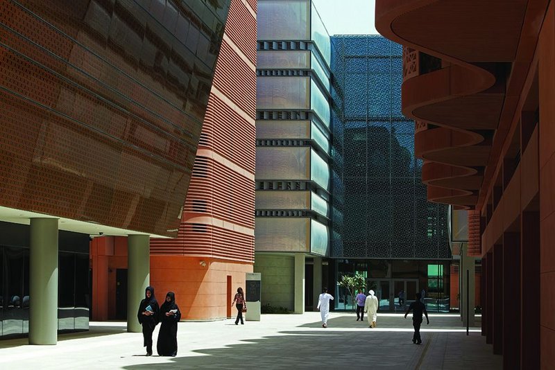 Siemens acts as another city building block attached to the central complex of buildings making up the Masdar Research Institute.