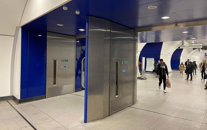 Open and deactivated bespoke Rhino Doors at Bank station, London Underground. The tried-and-tested rail design is well suited to new and existing office buildings.