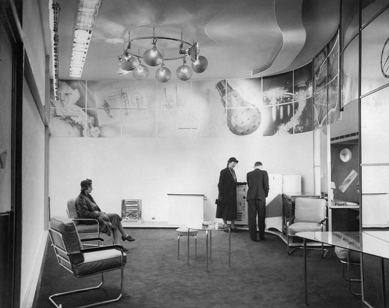 Electricity Showroom, Regent Street, London, 1938, with photo-murals by László Moholy-Nagy