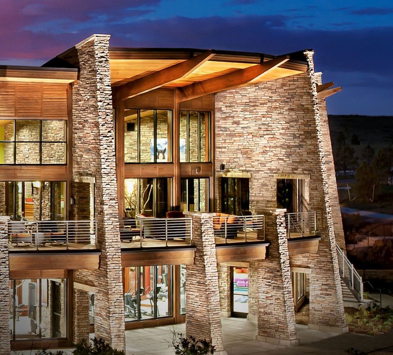 HDI Circum railing system at Sundial House, Colorado. Woodley Architectural Group.
