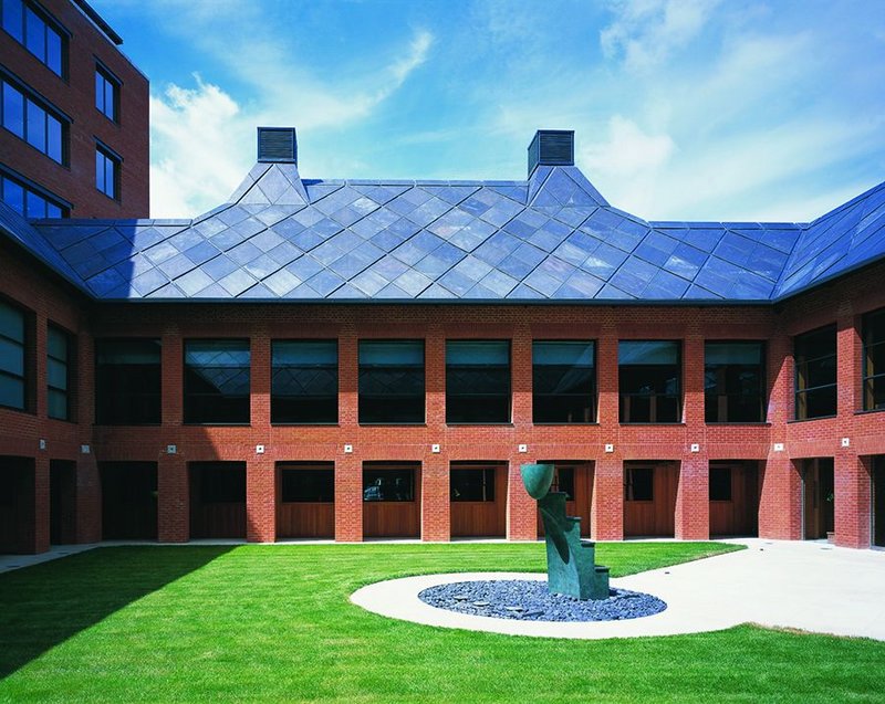 The diamond-patterned exterior of Hopkins’ Haberdashers’ Hall is repeated by the timber ceiling inside.