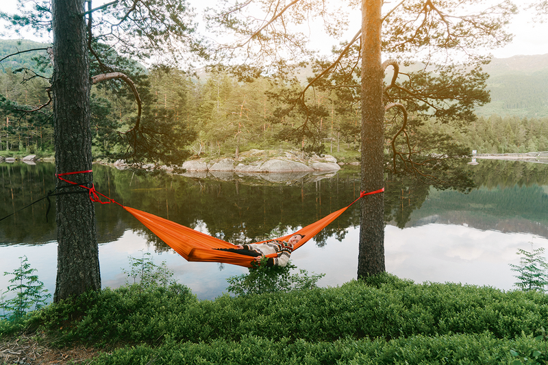 Lean luxury in hammock form.