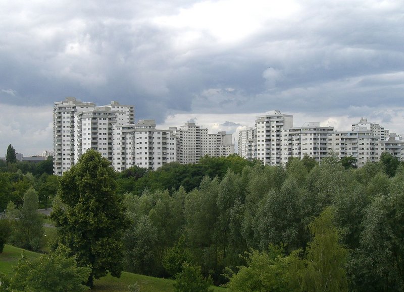 High rise homes and Berlin cause celebre Maerkisches Viertel (1974).