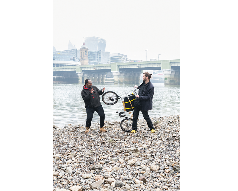 Bongani Muchemwa and Steve McCloy with the bamboo-framed bike they designed – and which McCloy cycled down to the Thames shoot.