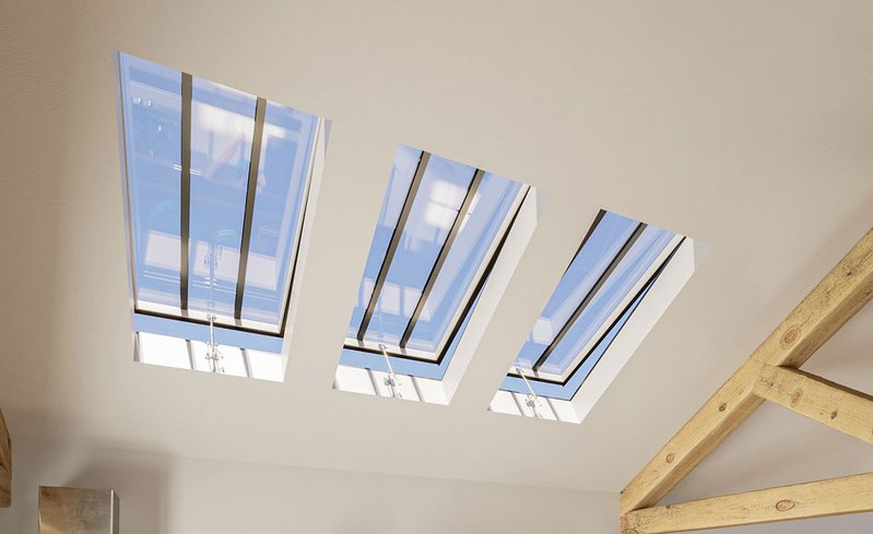 Conservation Rooflights: Top-hinged for an authentic appearance.