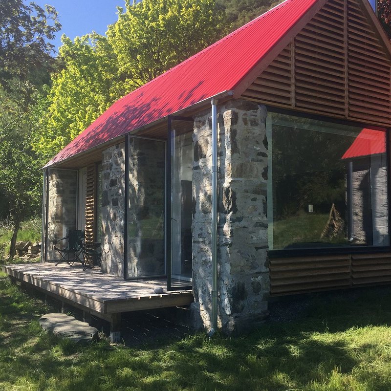 Fernaig Cottage, east elevation, Scampton and Barnett Architects.