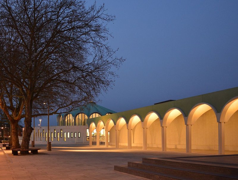 De Chirico quality to the new town square. Arcade extrapolated from Gibberd's scalloped library dome.