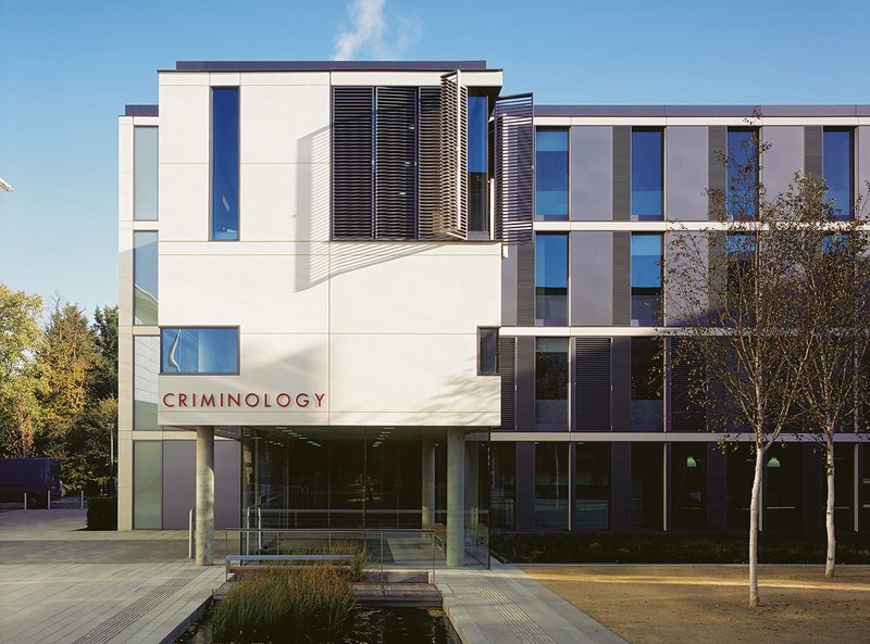 Completed in 2005, the Institute of Criminology aligns with a new court at the Allies and Morrison-masterplanned Sidgwick site for Cambridge University.