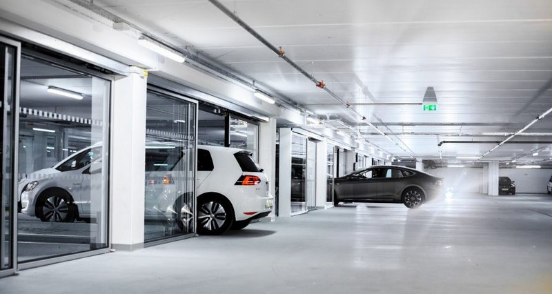 Wohr Combilift systems offer a greater density of parking to make the best use of available space.