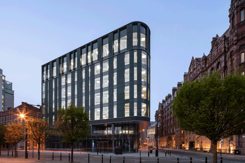 Waves of commercial development have tended to move out from London, through the south east, into the Midlands and the North. Manchester’s Windmill Green Offices by TP Bennett and Fore Partnerships was shortlisted for the RIBA Journal MacEwen Awards in 2020.