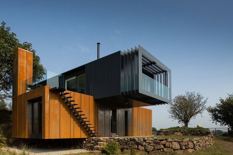 Grillagh Water House, Maghera, Londonderry – Patrick Bradley Architects. Click on image