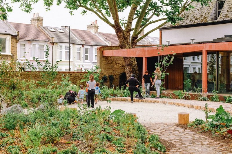 Lea Bridge Library Pavilion & Garden, London, by Studio Weave.