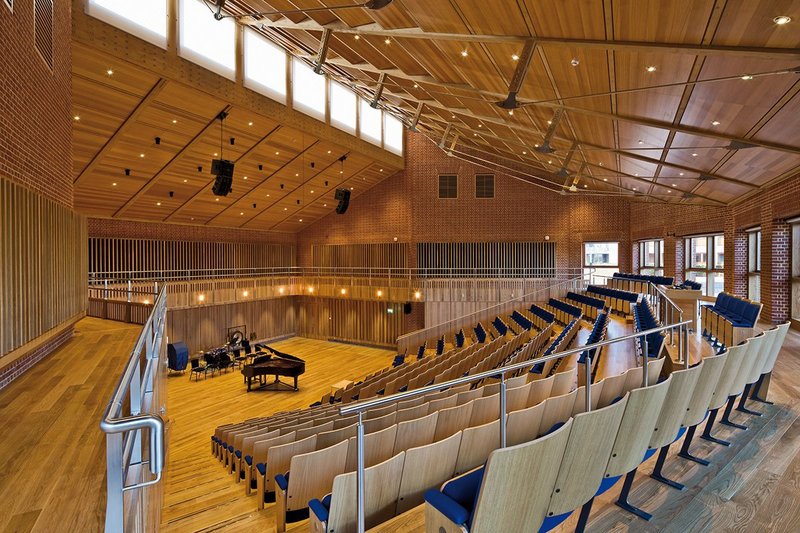 The auditorium is harmonious, both visually and musically.