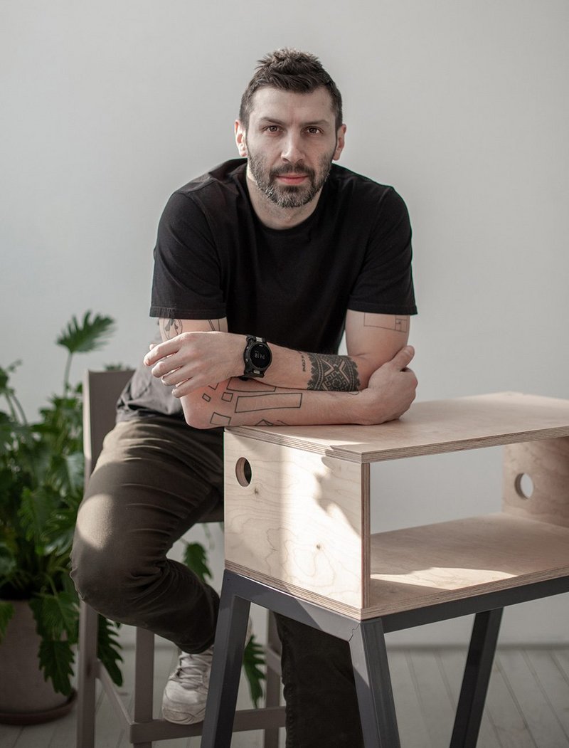 Slava Balbek in his studio