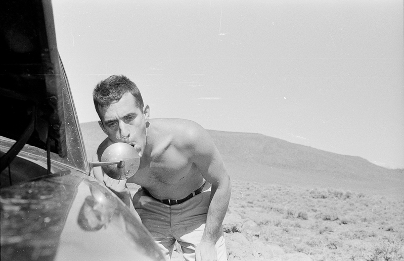 Ted Cullinan on the road in California in 1957, making use of a borrowed Chevrolet Corvette. Credit: Patrick Morreau