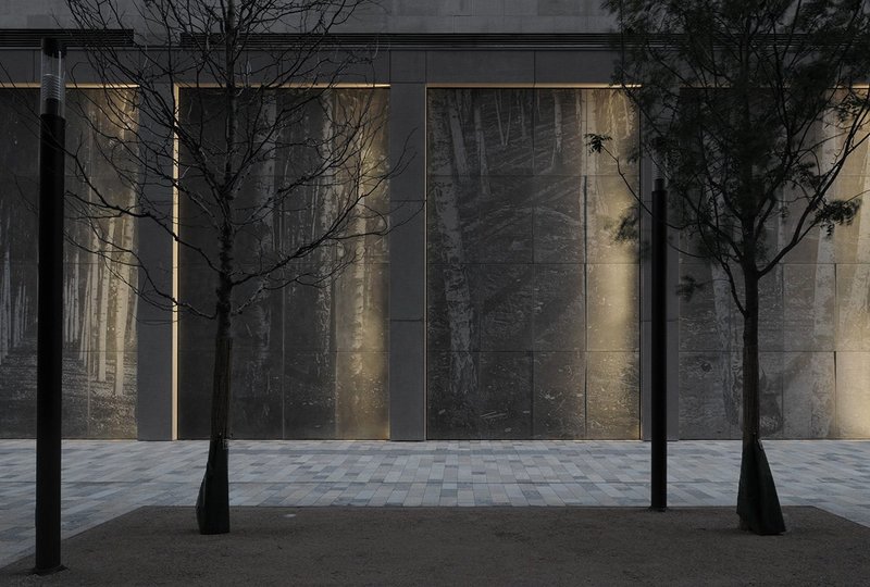 Patrick Lynch collaborated with Graphic Relief on the incorporation of Rut Blees Luxemburg’s photography into a GRC wall at Westminster City Hall, London. Photo: David Grandorge