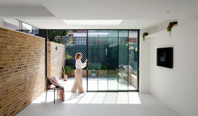 Maxlight sliding door at Clapham Clerestory residential project, London. Proctor & Shaw architects.