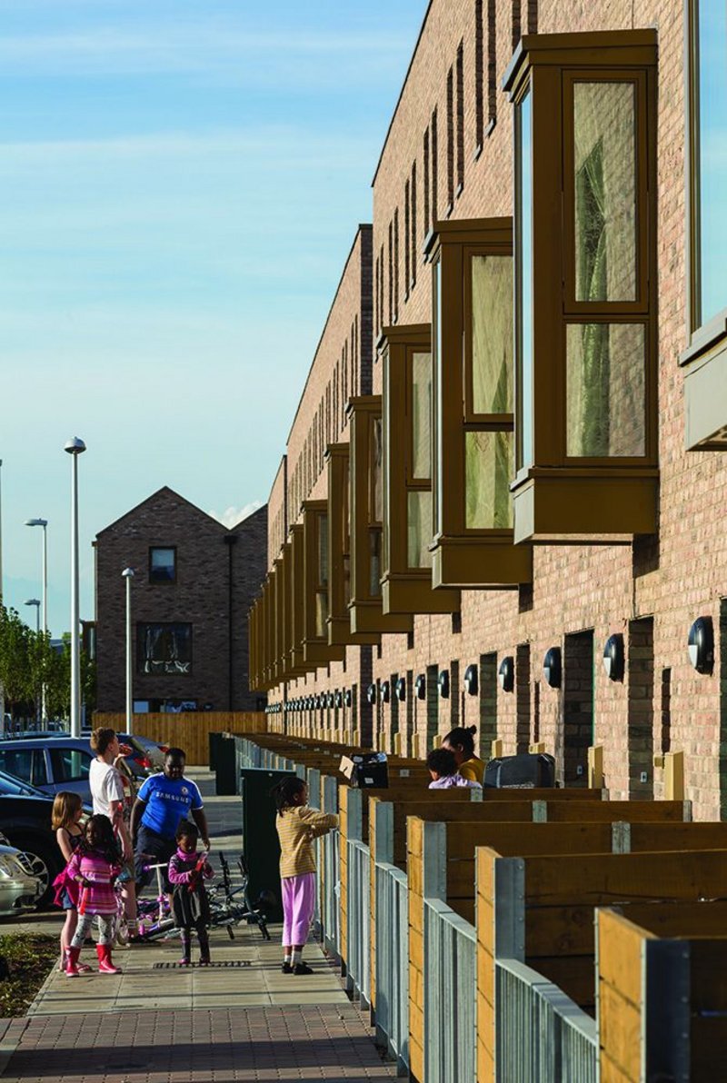 Attention to the streetscape is important. Here, PTE creates semi-public entrances that separate private homes from the public realm of the pavement – a protected space.