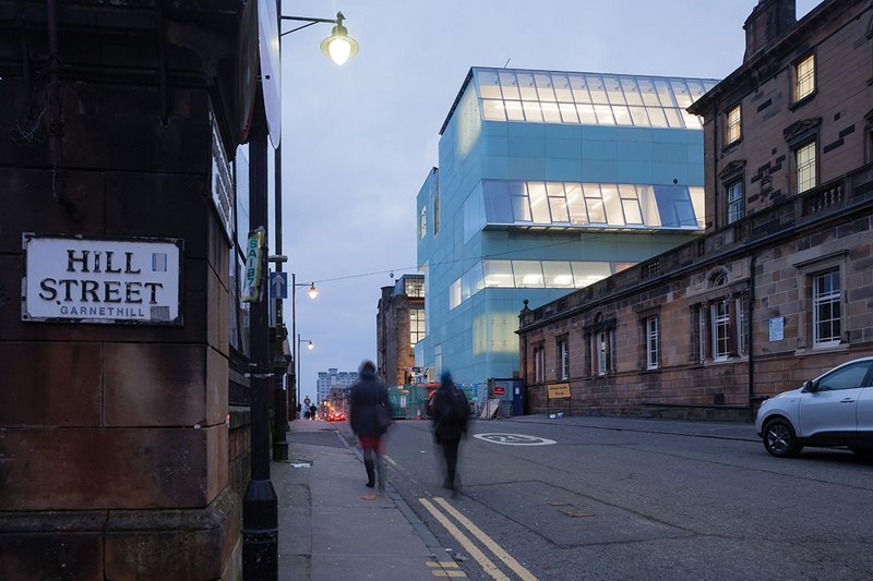 The Reid Building extensively features Schueco Jansen’s VISS steel system.