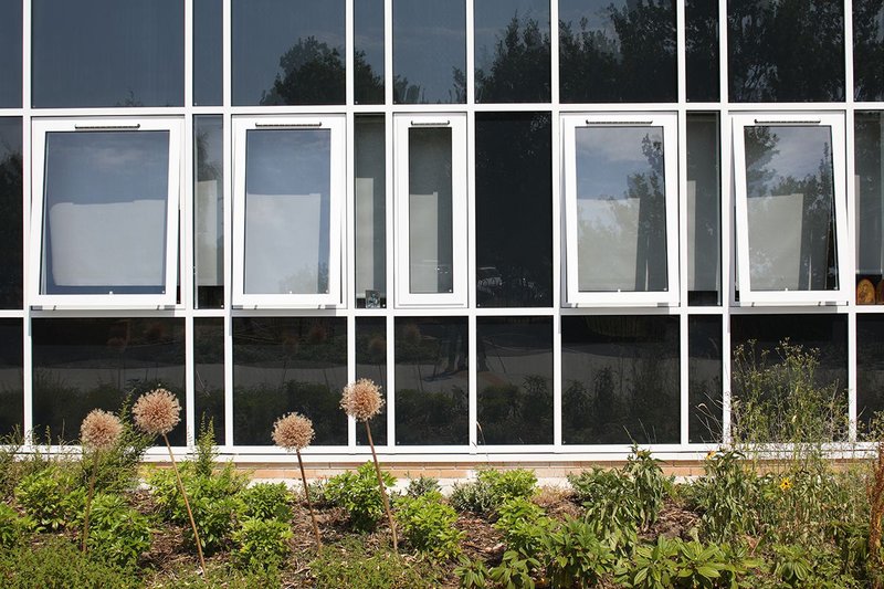 Pure aluminium windows have an enhanced thermal barrier made from expanded polyurethane, allowing ultra-low U-values to be achieved.