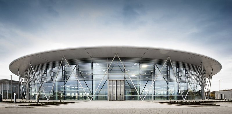 Research facility Factory 2050, completed in 2015, was designed by Bond Bryan Architects for the University of Sheffield. It has a reconfigurable layout for testing the productivity of high-value manufacturing over short runs.