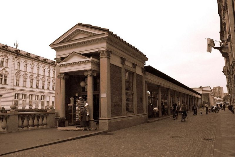 Ljubljana Central Market, Slovenia, Joze Plecnik, 1940-2.