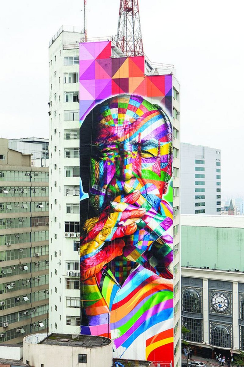 Oscar Niemeyer mural by Eduardo Kobra.