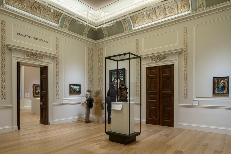 Nissen Richards Studio worked with eco-paint company Little Greene to develop bespoke paints for a new paintwork colour scheme at the Courtauld Gallery in London.