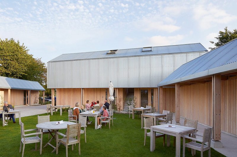 The Alice Hawthorne in Yorkshire, designed by De Matos Ryan. The paired columns of the colonnade give a clue to the timber structure inside.